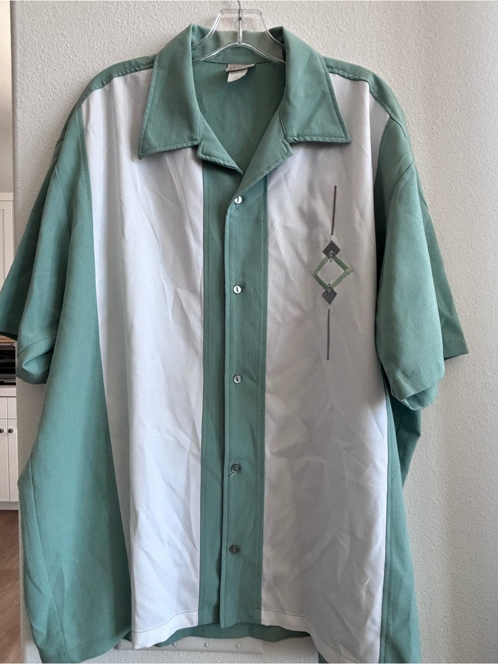 Lucky Paradise Retro Two-Tone Green & White Bowling Shirt